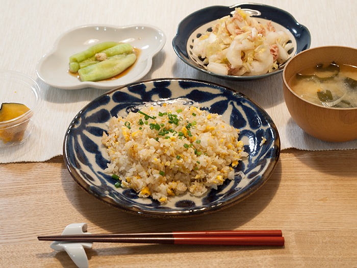 Uchiblogが投稿したフォト ある日の晩ごはん しらす炒飯となすのお浸しと白菜とツナのサ 19 03 09 23 55 19 Limia リミア