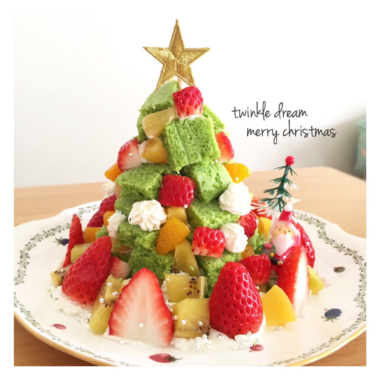 akyumiが投稿したフォト「クリスマスツリーケーキ 小松菜を混ぜて作ったスポンジケーキを…」 - 2018-12-22 06:43:13 |  LIMIA (リミア)