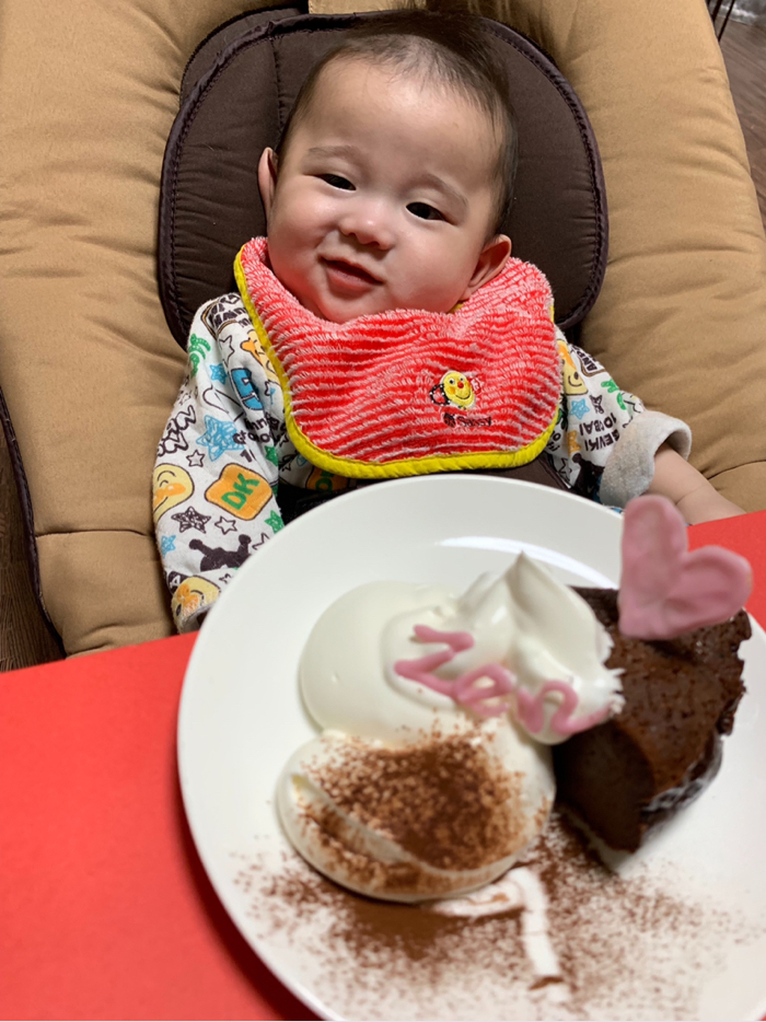 Miiiが投稿したフォト 濃厚チョコケーキ焼きました ネンネしてた禅くんを起こ 19 02 14 23 14 31 Limia リミア