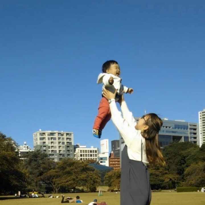 たっくんが投稿したフォト みんなで幼稚園のバス待ちみたい 左 ダンカン 男の子4才 18 11 11 23 19 10 Limia リミア