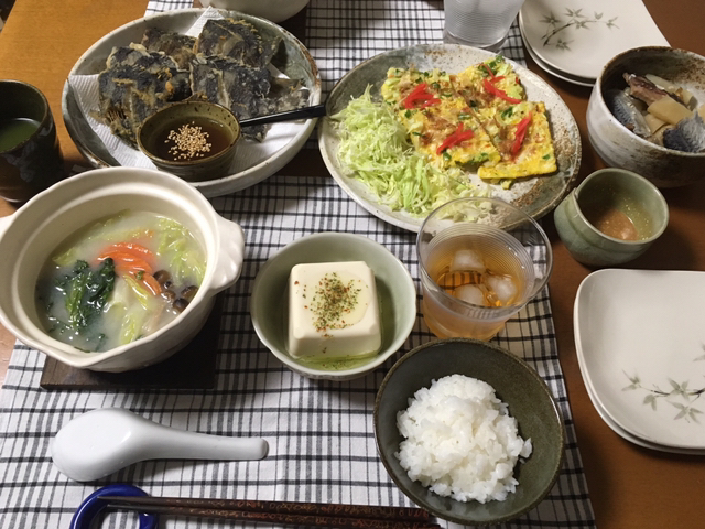 Haruが投稿したフォト 今日の夕食 シマダイ唐揚げ 鶏鍋 お好み焼き風卵焼き 18 12 15 19 36 14 Limia リミア