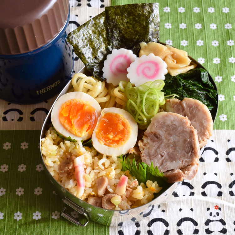 ももたろが投稿したフォト つけ麺弁当 ラーメンつけ麺僕イケメン 焼豚は豚コマを固め 19 06 25 09 47 15 Limia リミア