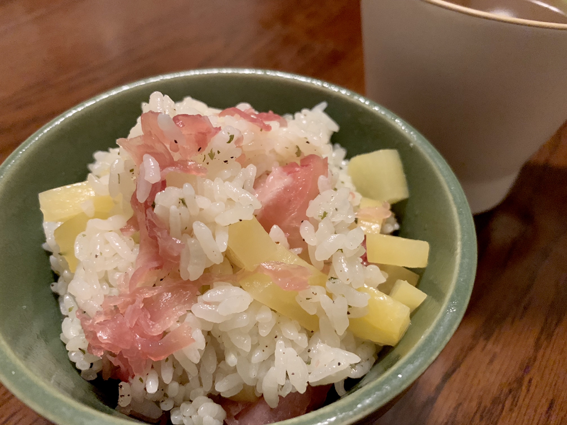 Yukimaruが投稿したフォト 自分のためのズボラ飯 生ハムとたくあんの混ぜご飯 イ 09 24 09 30 15 Limia リミア