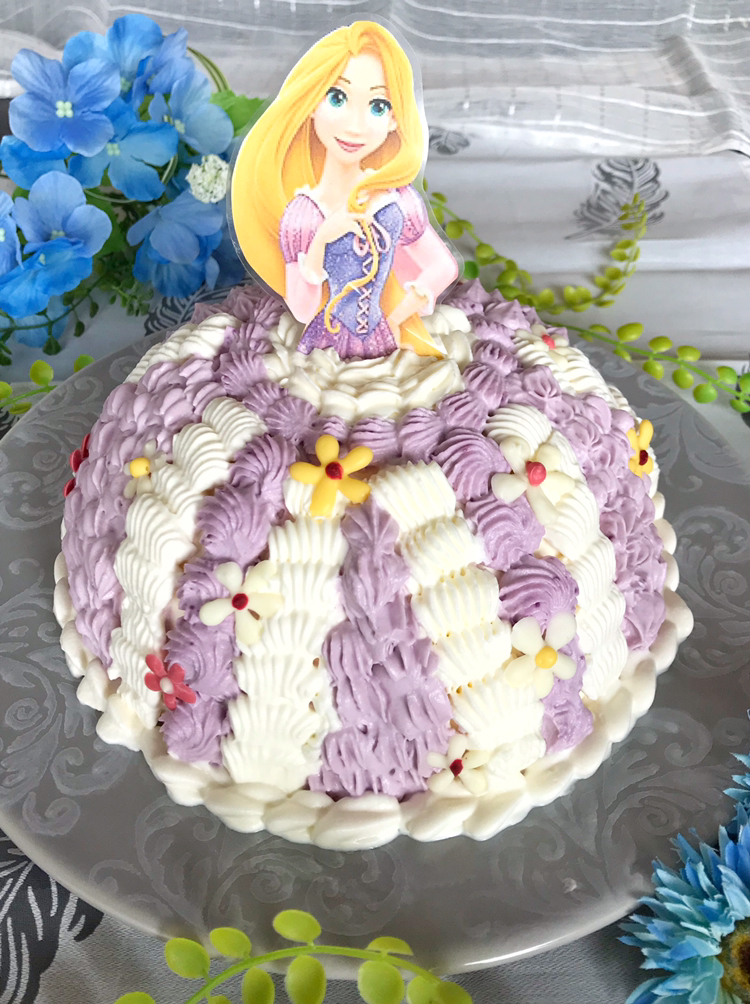 Mariko が投稿したフォト とても反響が良いドレスケーキ お誕生日おめでとう 19 06 13 19 07 43 Limia リミア