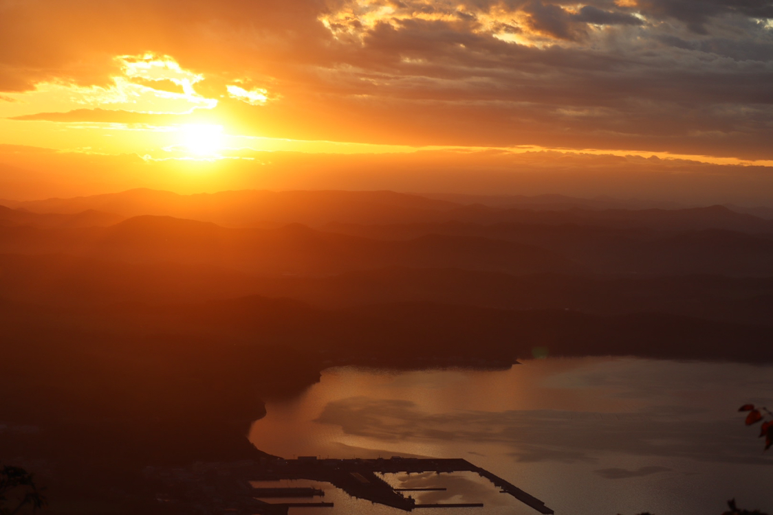 Bigwaveが投稿したフォト サロマ湖の夕日 天気 見える時間 場所 角度 人それぞ 19 10 03 18 54 43 Limia リミア
