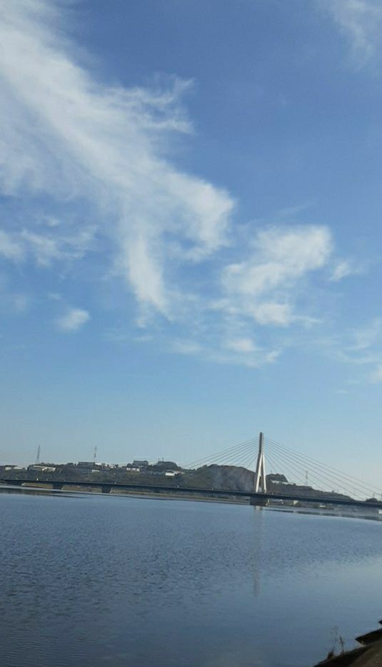 まきこが投稿したフォト 今日の芦田川大橋 いつもの 対岸からの風景です ポカ 12 11 12 25 38 Limia リミア