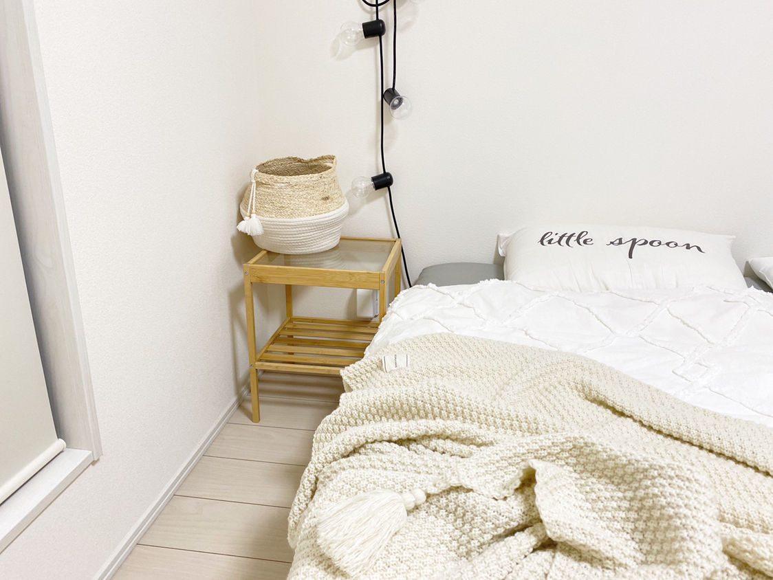 Haruka が投稿したフォト 寝室pic Ikeaのベッドサイドテーブルを購入しました 06 24 18 37 57 Limia リミア