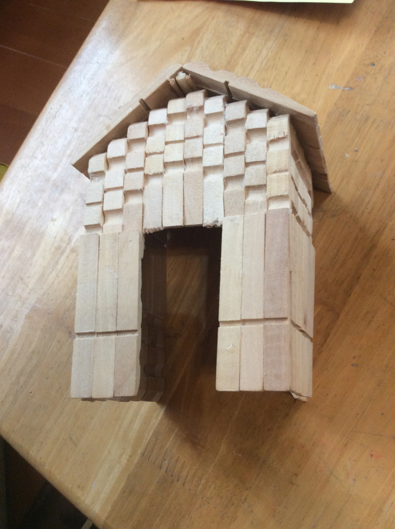 Noccoが投稿したフォト 木製クリップで家を製作中です 今度は二階建てにしてみようかな 17 11 09 47 03 Limia リミア