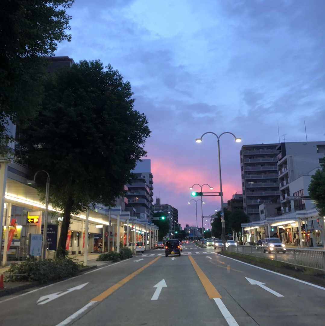 Mokaママが投稿したフォト とっても可愛いパステルカラーの夕焼けでした 娘がアプリで加 09 22 17 03 Limia リミア