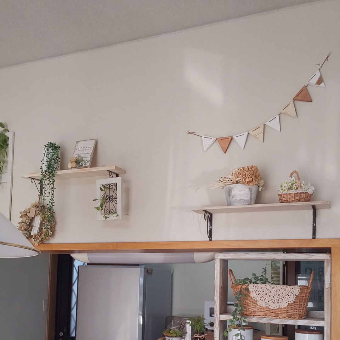 Mamiko Lo が投稿したフォト キッチンカウンター上にガーランドを飾りました 18 08 30 07 29 45 Limia リミア