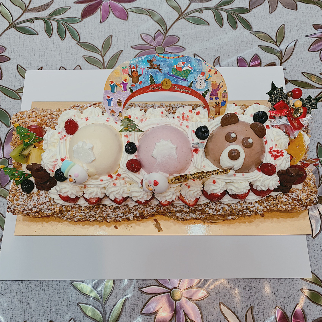 Hirari38 が投稿したフォト ばぁばが準備してくれた 大きなクリスマスケーキ 子供たちが大 18 12 28 00 09 15 Limia リミア
