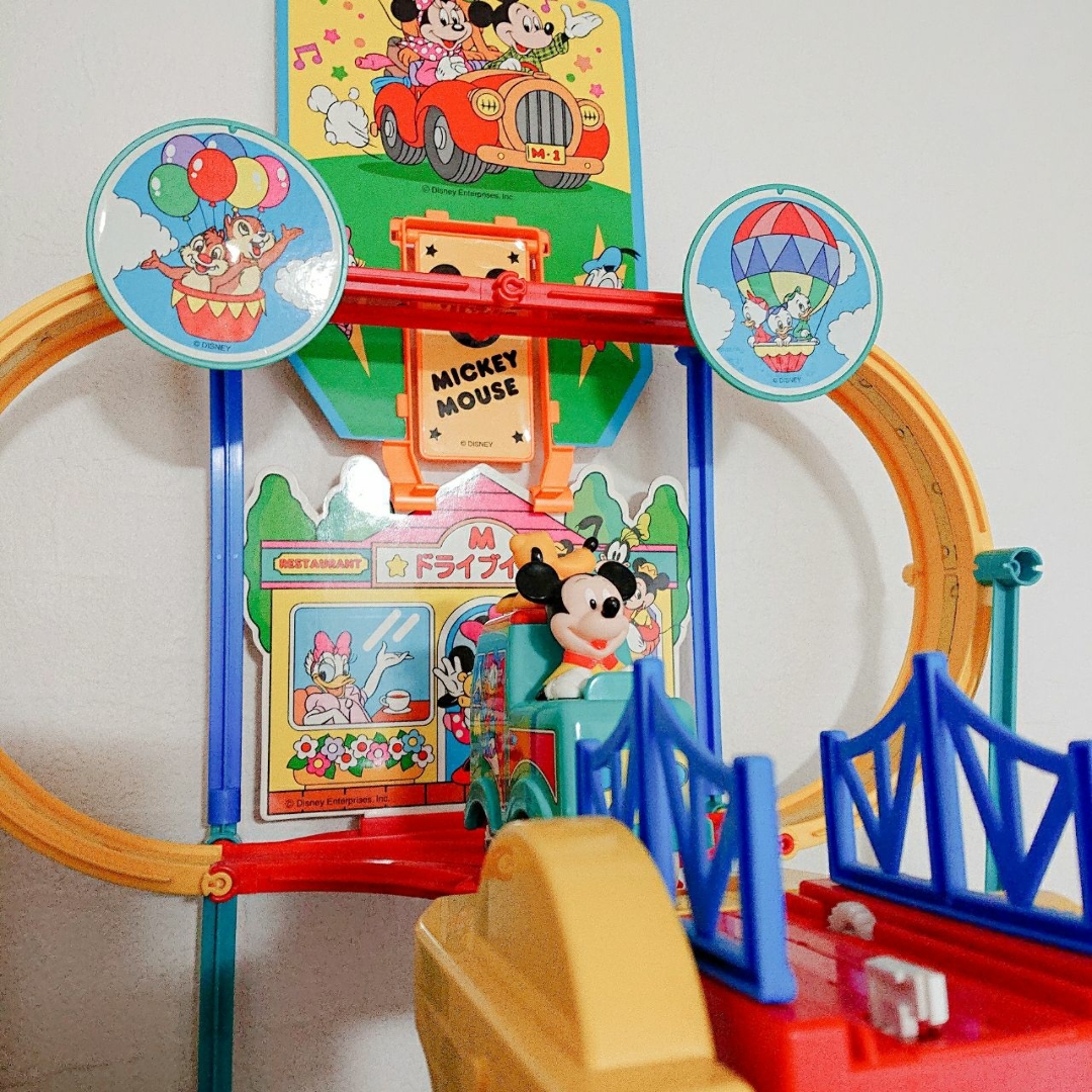 Yuuyuuuが投稿したフォト ミッキーマウスのレトロなおもちゃをインテリアとして飾っていま 19 11 26 22 21 30 Limia リミア