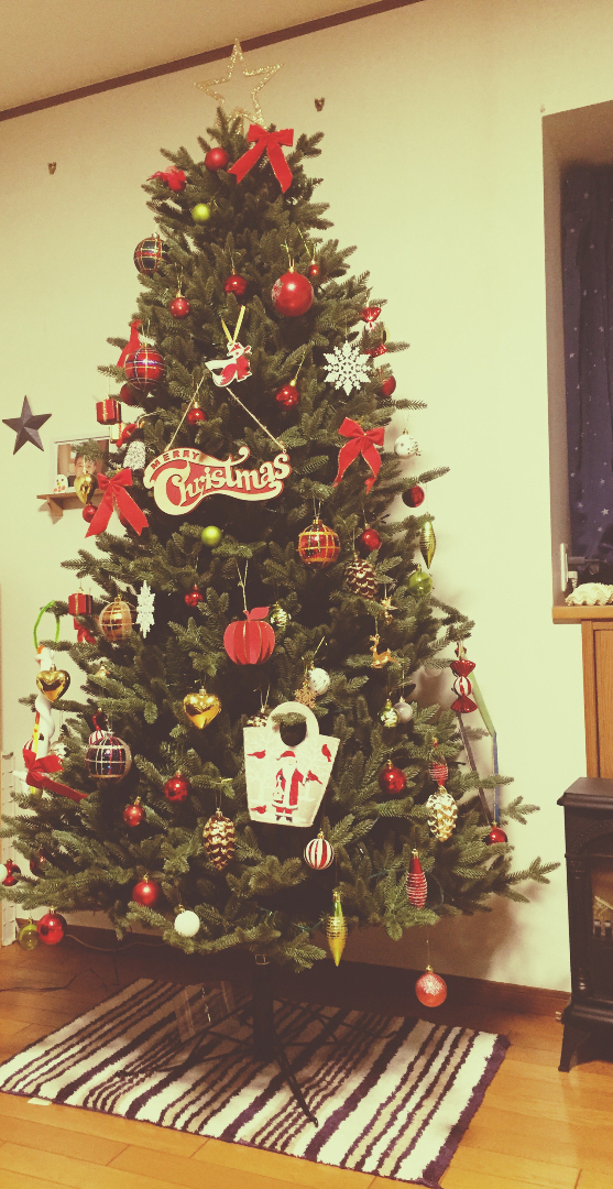 Junko Min が投稿したフォト コストコのクリスマスツリー 出すのにも飾るのもしまうのも一苦 18 12 18 16 41 36 Limia リミア