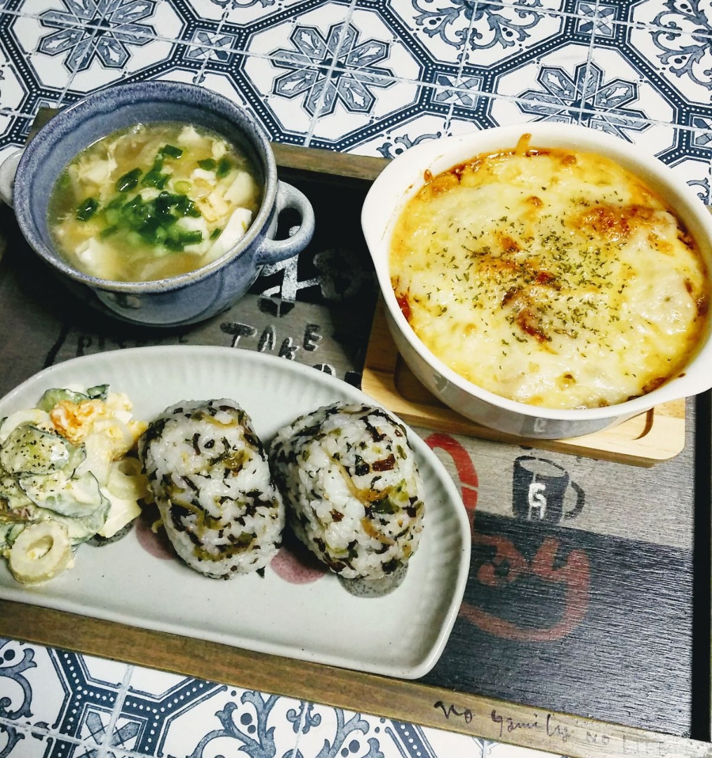 Yukari2869が投稿したフォト おうちごはん 今日の晩ごはんは 餃子の皮とミートソー 09 14 22 31 26 Limia リミア