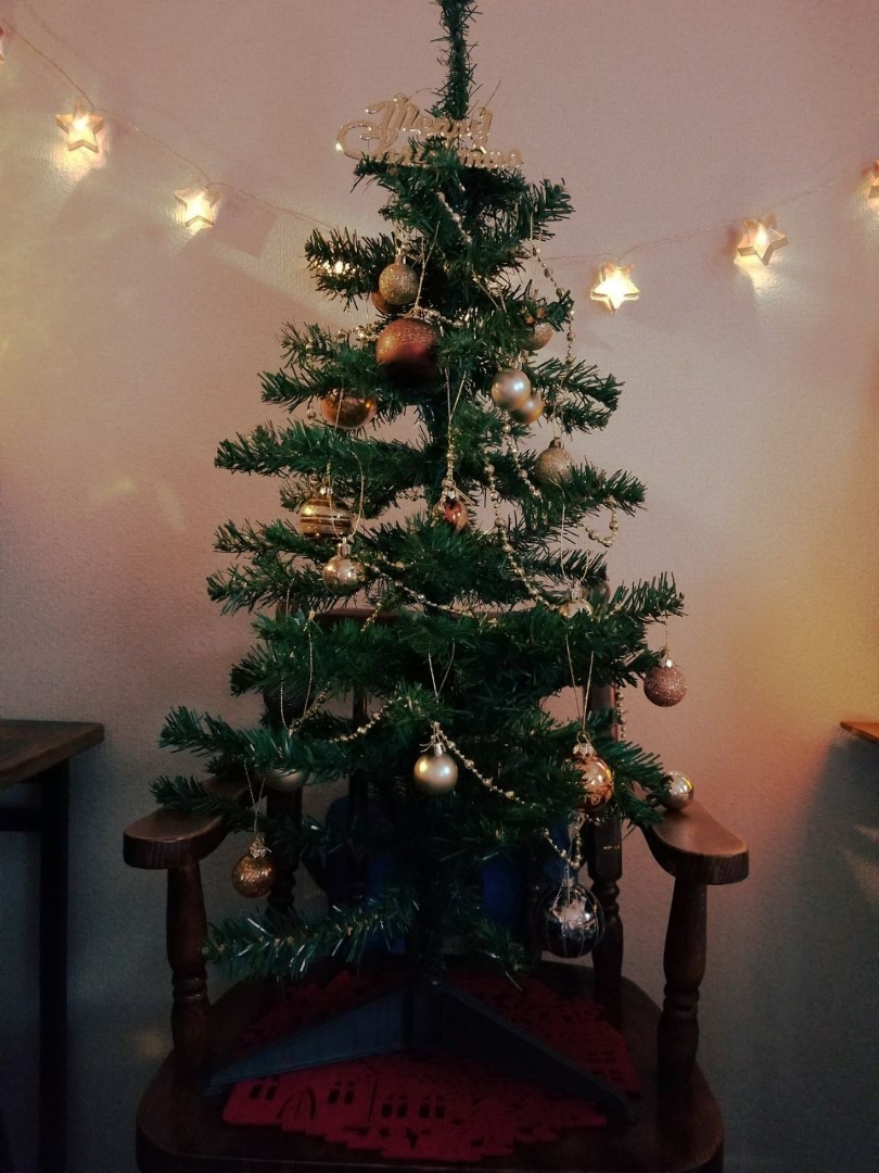 Mmiiee が投稿したフォト 我が家のクリスマス 大きいツリーに憧れるけど このサイズ 18 12 06 16 47 30 Limia リミア