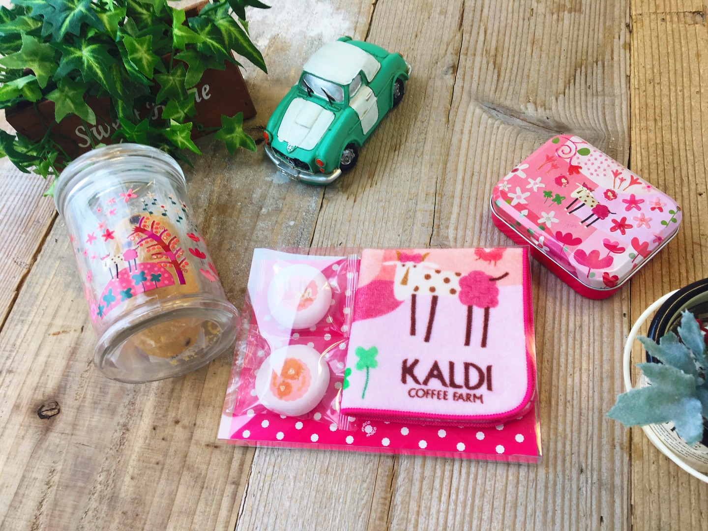 KALDI】新マスコット「モモめえ」が登場♪春の限定グッズが出ました