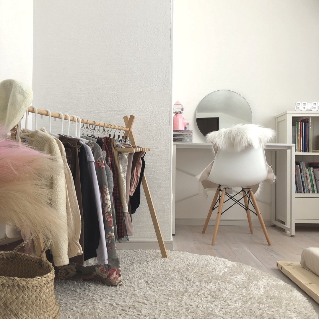 Mioが投稿したフォト 小4娘のお部屋を少し模様替え ピンクとベージュを足して秋っぽ 10 11 13 59 11 Limia リミア