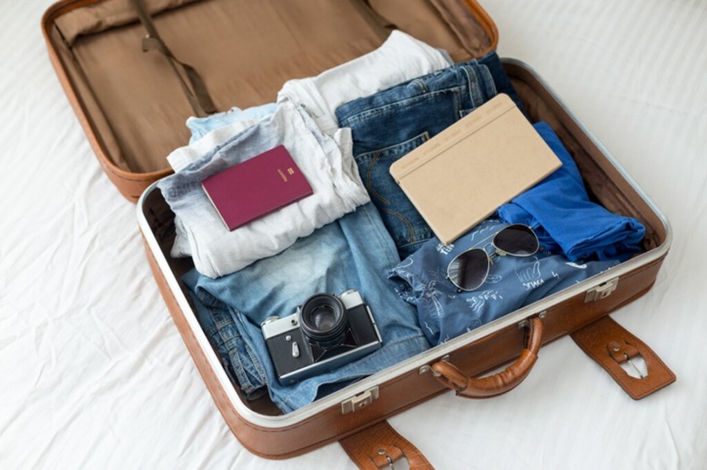 スーツケースの賢い詰め方！海外旅行にも役立つパッキング術｜LIMIA (リミア)