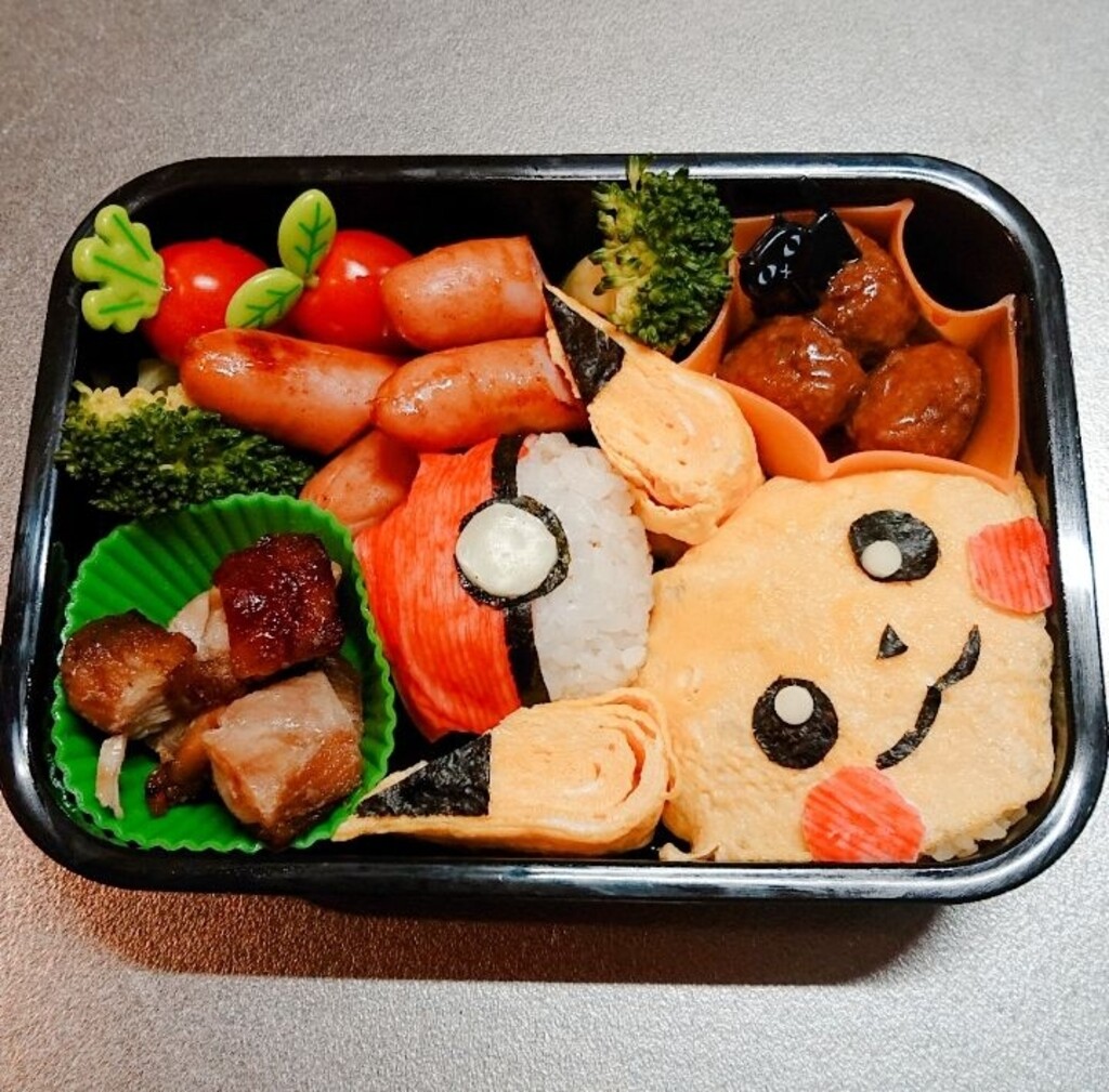 Yuuyuuuが投稿したフォト お久しぶりの投稿 3歳児弁当 モンスターボールの 02 26 08 58 09 Limia リミア