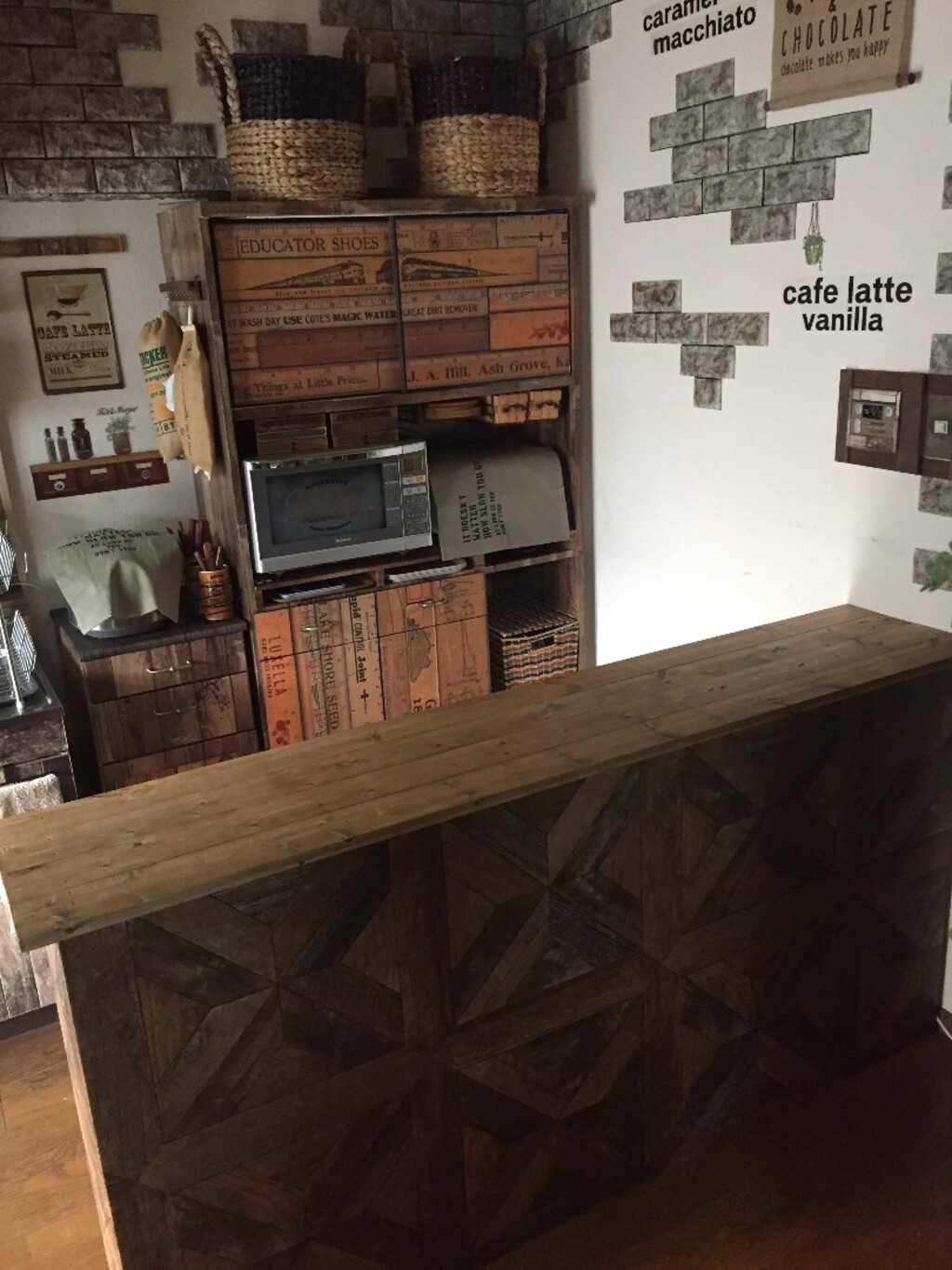 キッチンカウンターと古い食器棚を簡単 Diy Limia リミア