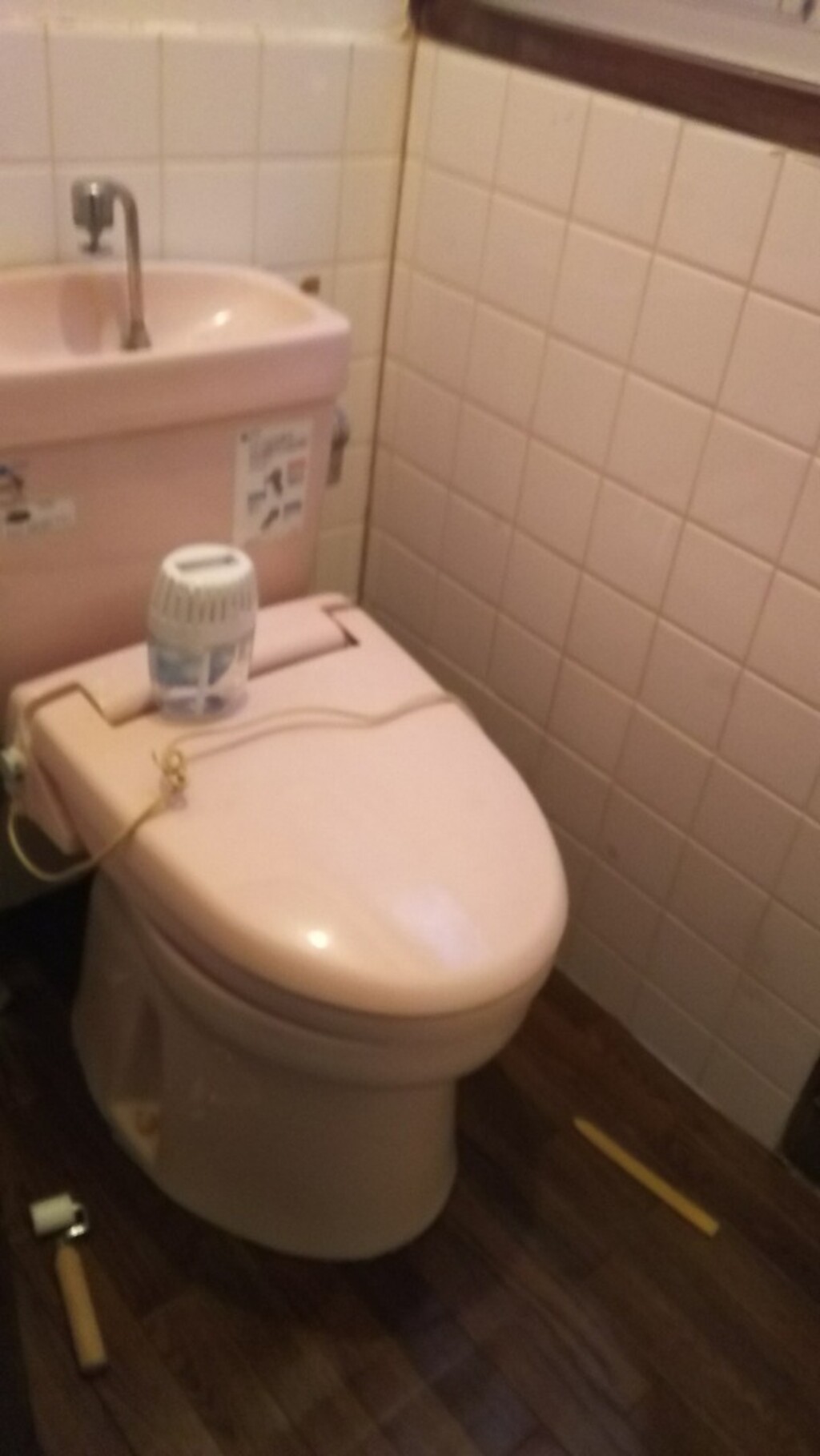 Diyで昭和な古いトイレを快適にしちゃいます その2 クッションフロア