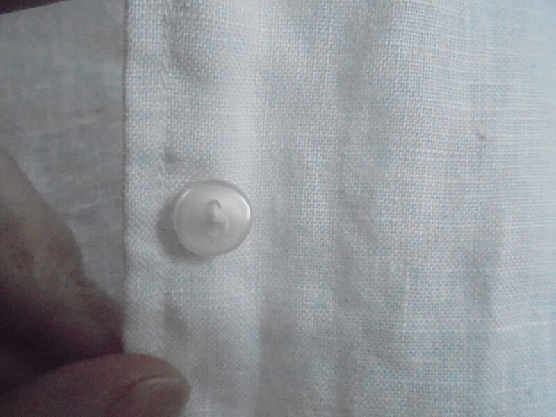 誰でも簡単にできる 二つ穴 四つ穴ボタンの縫い方を詳しく解説 Limia リミア