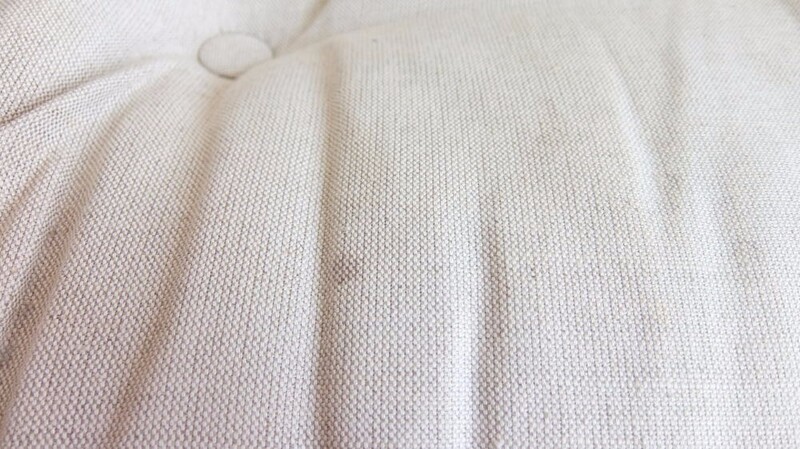 布製ソファーを徹底的に掃除してみた 毎日のお手入れからシミ抜き方法まで紹介 Limia リミア