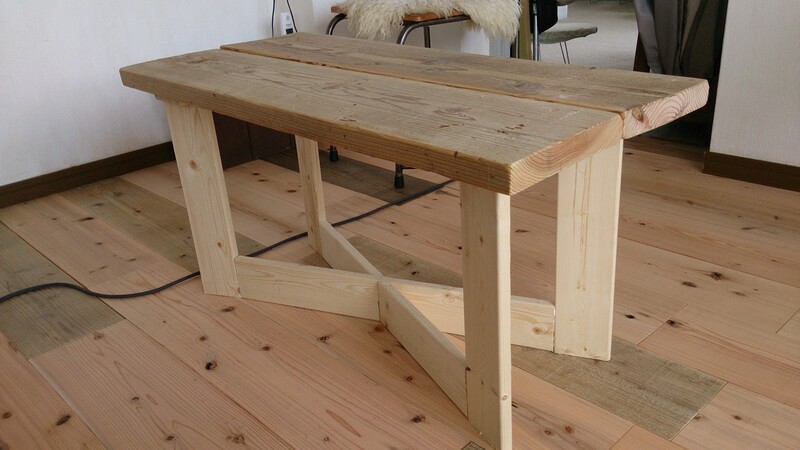ローテーブルをdiyしてみよう 簡単な作り方から天板や脚のアイデアまで幅広くご紹介 Limia リミア