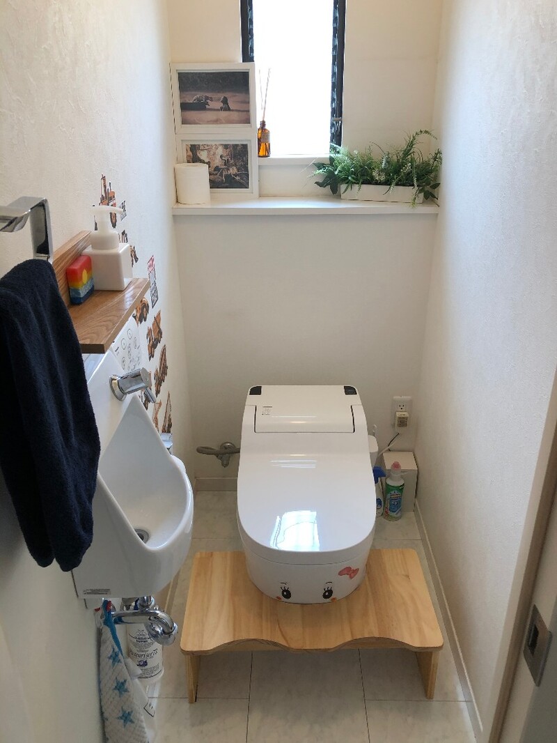 約25分の簡単diy 狭いトイレは賃貸住宅でもokな壁掛け棚でスッキリ収納 年05月21日 Biglobe Beauty