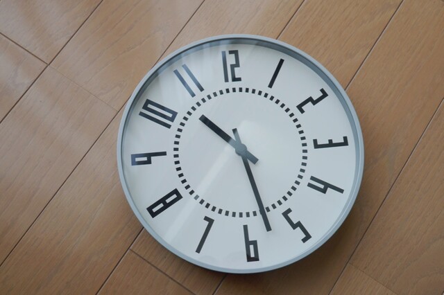 札幌駅で見られるデザイン時計「eki clock」が一般家庭用向きに販売！｜LIMIA (リミア)