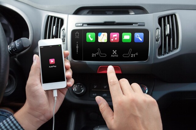 Iphoneを車で充電 おすすめ充電器を9個紹介 Limia リミア