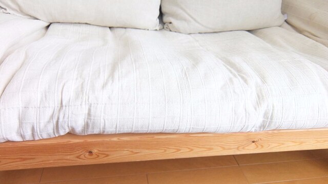 布製ソファーを徹底的に掃除してみた 毎日のお手入れからシミ抜き方法まで紹介 Limia リミア