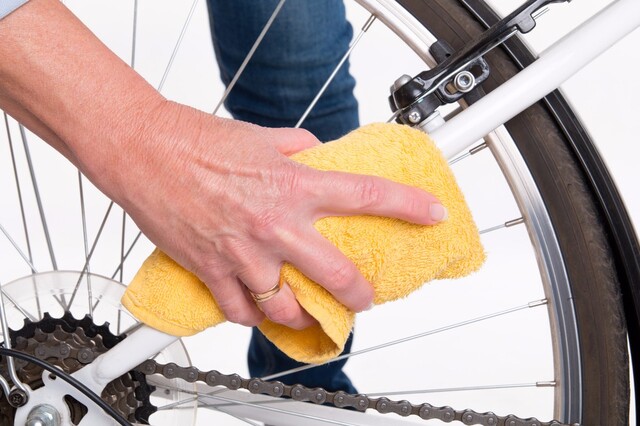 自分でできる自転車の掃除方法｜簡単お手入れでチェーンまでピカピカに｜LIMIA (リミア)