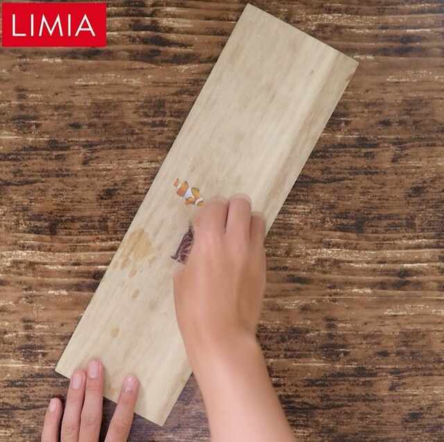 シール剥がしの簡単な方法5つと失敗したときの対処法 代用できる家にあるアイテムや裏技も紹介 Limia リミア