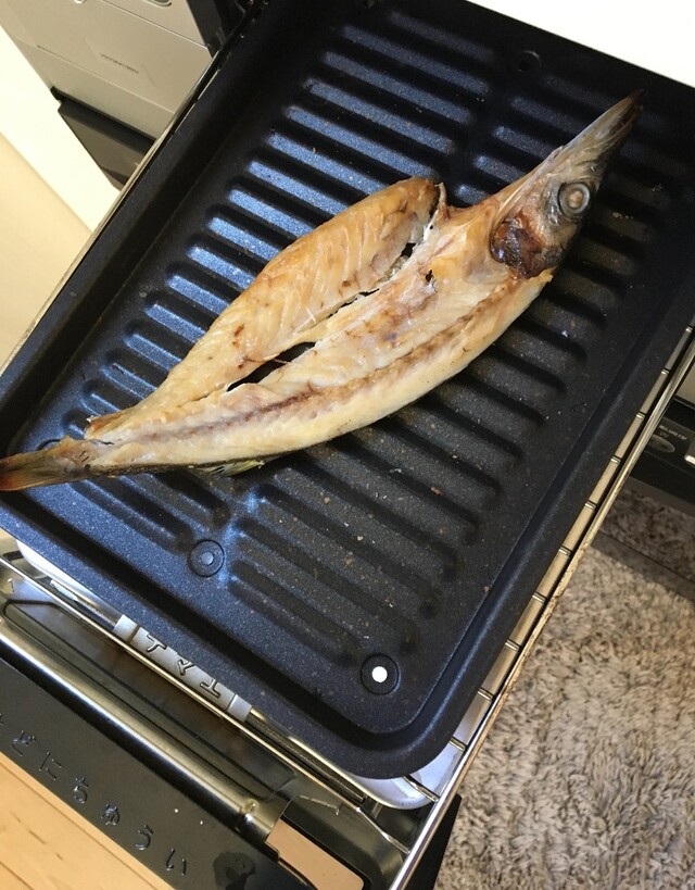 いつもキレイな魚焼きグリルの秘密 お手入れらくちんなグリルプレートを活用してキッチンの後片付けをラクチンに Limia リミア