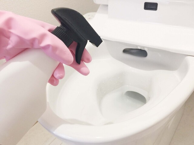 用途に合ったマジックリンでトイレ掃除を簡単に 種類と使い分けを解説 Limia リミア