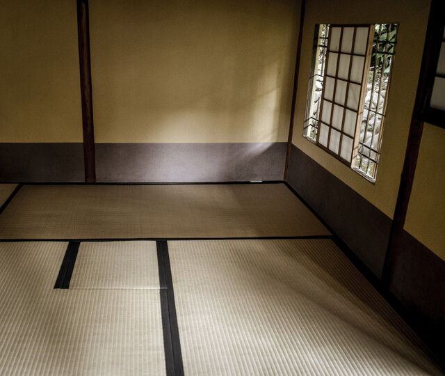 琉球畳にリフォームしよう お部屋を和モダンに変えるアレンジ術をご紹介 Limia リミア