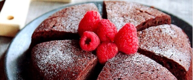 ホットケーキミックスde超簡単 濃厚チョコレートケーキ 失敗なし バレンタイン お菓子 Limia リミア