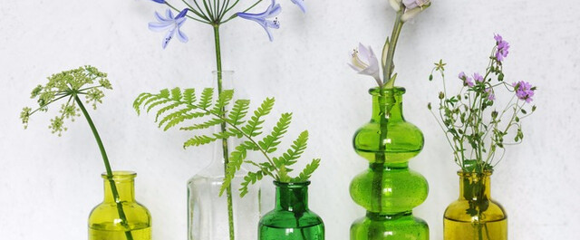 厳選 おしゃれな花瓶10選 インテリアにおすすめなガラス製や陶器製など Limia リミア