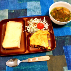 オムレツレシピ/鶏そぼろ/トースト/朝ごパン/朝食/ランチョンマット/... ある日の朝食メニュー(子ども用)です♪
…