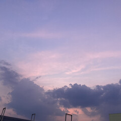 慌ただしくない夕飯/夕暮れ風景/夕暮れの空 昨晩(夕暮れとき)19じ半頃の空
(*´…
