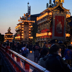 先週末、高山祭りへ出かけてきました☺️ 高山夜祭り
赤い中橋の手前に場所が取れま…(7枚目)