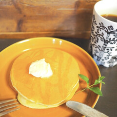 おうちカフェ/おやつ/お皿/マグカップ/おうちごはん/イッタラ/... ある日の朝ご飯。
ホットケーキは、ホット…(1枚目)