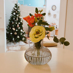 花瓶/花のある暮らし/住まい/暮らし/フォロー大歓迎 お花のある暮らし(❁´ω`❁)~♩♩

…(1枚目)
