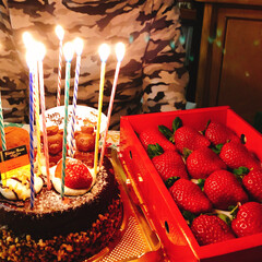 誕生日/プレゼント/いちご 末っ子君の誕生日✨
ケーキよりサプライズ…(1枚目)