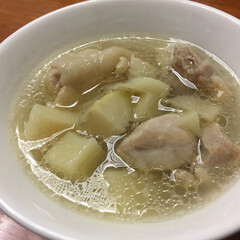 スープ/鶏肉/タケノコ/おうちごはん/フード/グルメ タケノコと鶏肉のスープ💕
(1枚目)