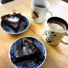 ホワイトデー/チョコレートケーキ/次男/手作り/スイーツ さっくん(長男) と朝からお茶タイム
 …(1枚目)