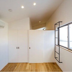 ロフト/キッチン/デザイン/設計事務所/設計/子供部屋/... ■haus-bent■
2階にある個室と…(2枚目)