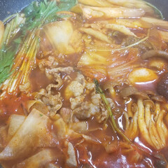 イチビキ 赤から鍋スープ 5番 750g ×10個 | イチビキ(たれ)を使ったクチコミ「冬はお鍋〰️🍴ということで、赤からにチャ…」(2枚目)
