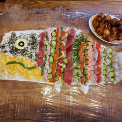 寿司/こどもの日/鯉のぼり寿司/鯉のぼり こどもの日に
特大鯉のぼり寿司作りました…(1枚目)